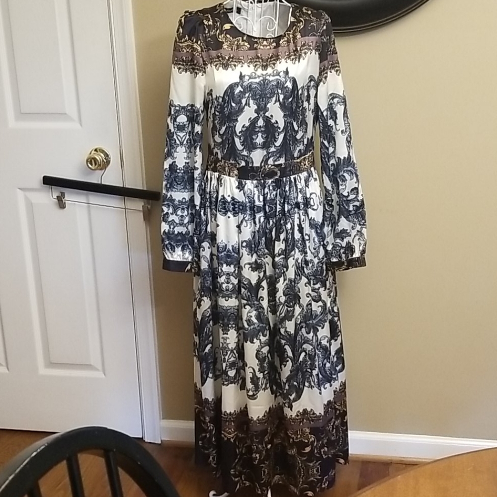 Gorgeous vintage style dress